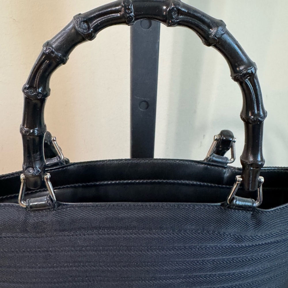 Gucci Elegant Black Tote Bag - Picture 12 of 16